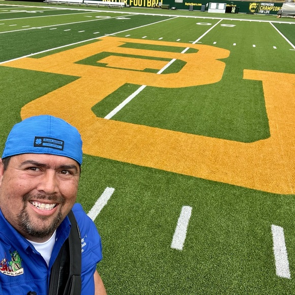 Meet your Posher, Jb - Picture 3 of 10